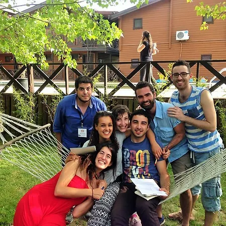 Robin's Nest אגווה