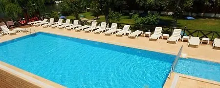 אתר נופש Robin's Nest