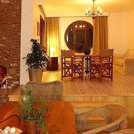 Robin's Nest منتجع آغفا