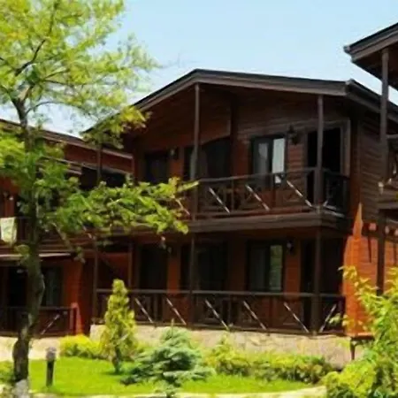 Robin's Nest منتجع آغفا